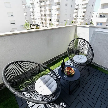 Sigma Exclusive * Zadar